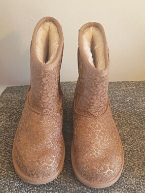 UGG Women's Glitter Leopard Pattern Cozy Winter Boots - Tan Size 5